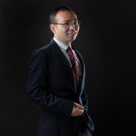 Lawyer Jingzhan-Wang